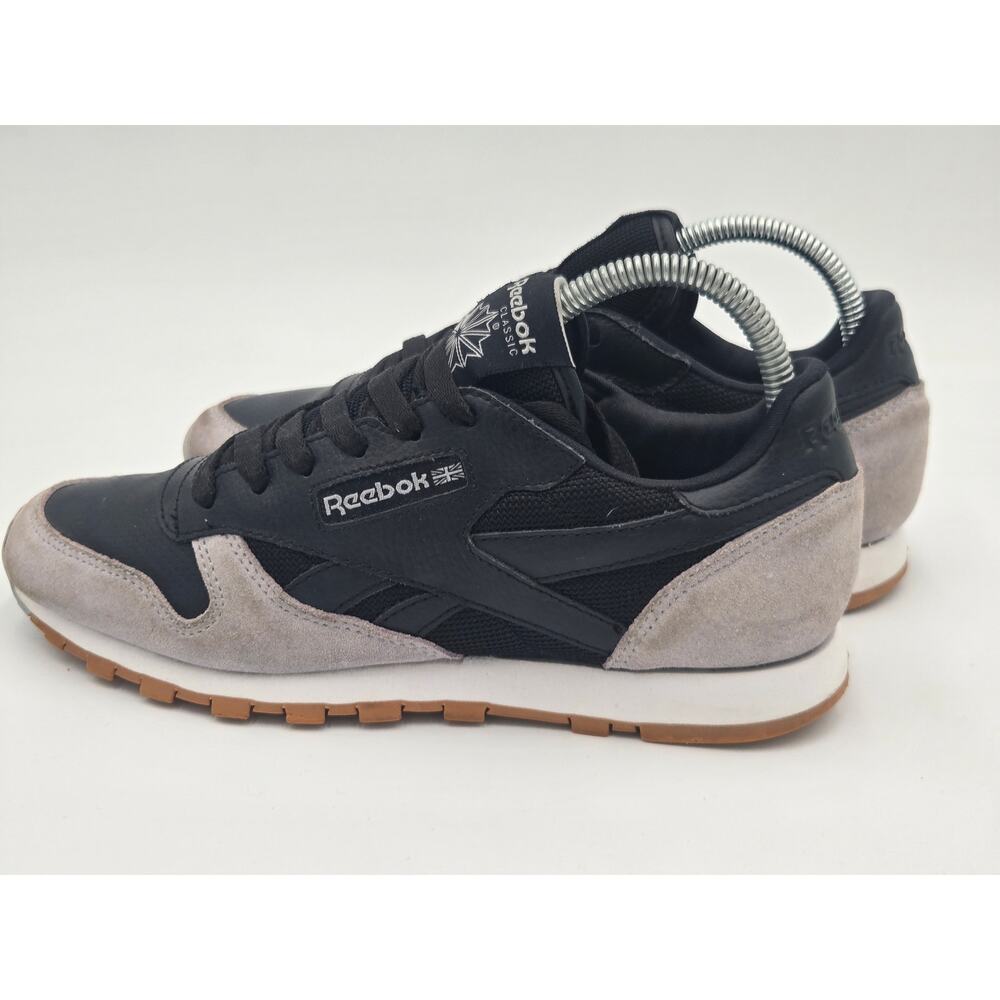 Reebok Classic Leather Mens Grey Black Gum Sneakers Casual AR2542